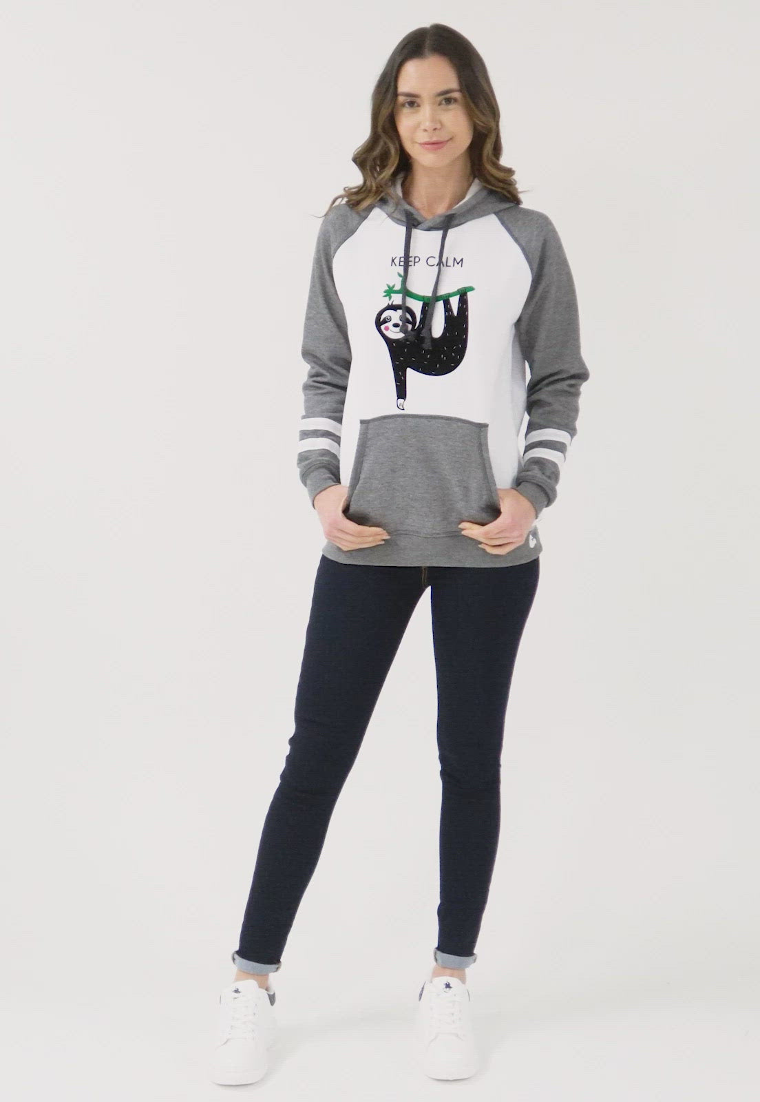Buzo Hoodie para Mujer Gris y Blanco | Oso Perezoso