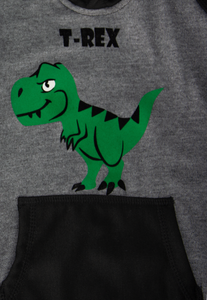 Detalle en estampado del buzo hoodie negro y gris estampado con  un tiranoasaurio rex