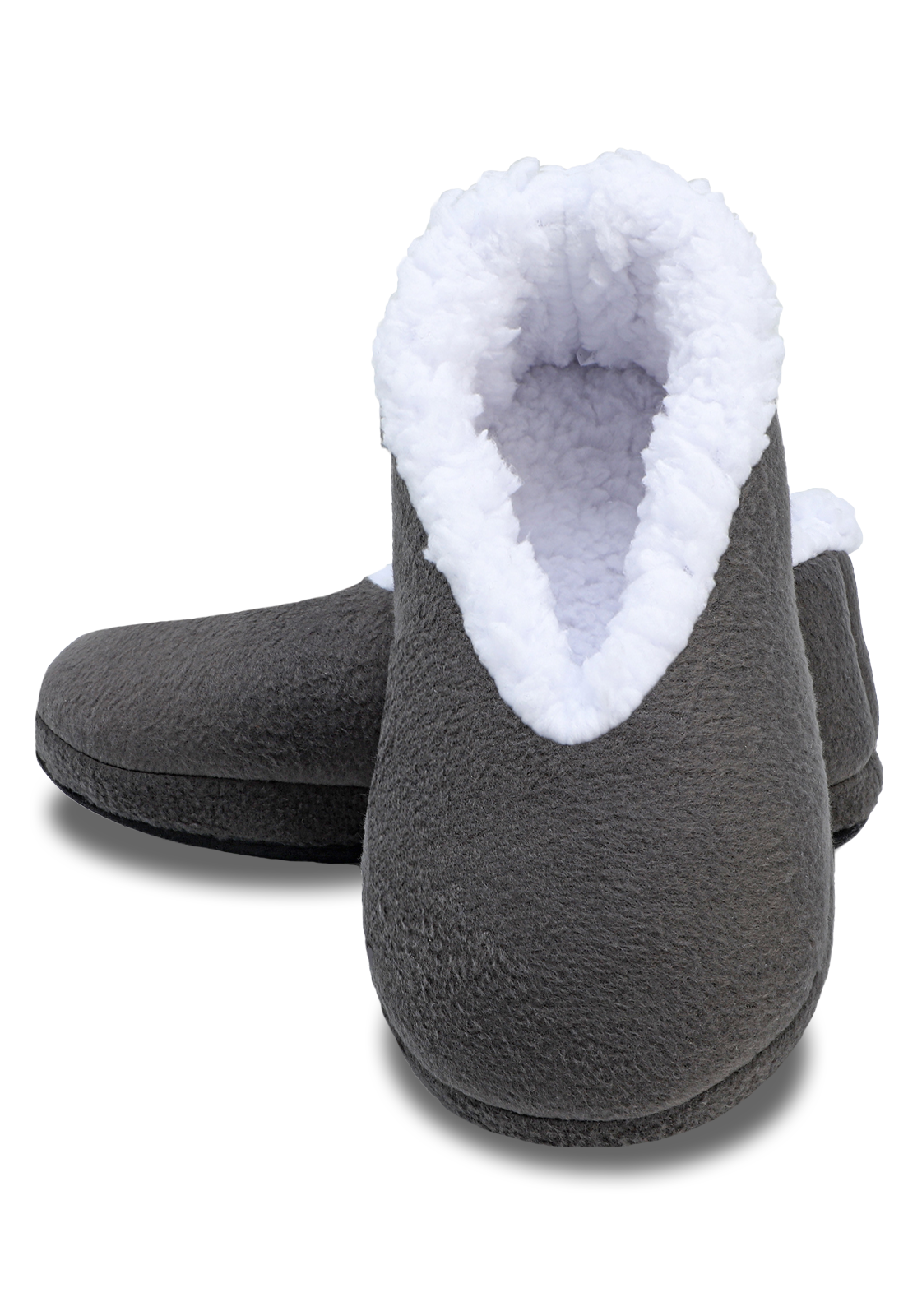 vista delantera de las pantuflas grises con peluche en su interior