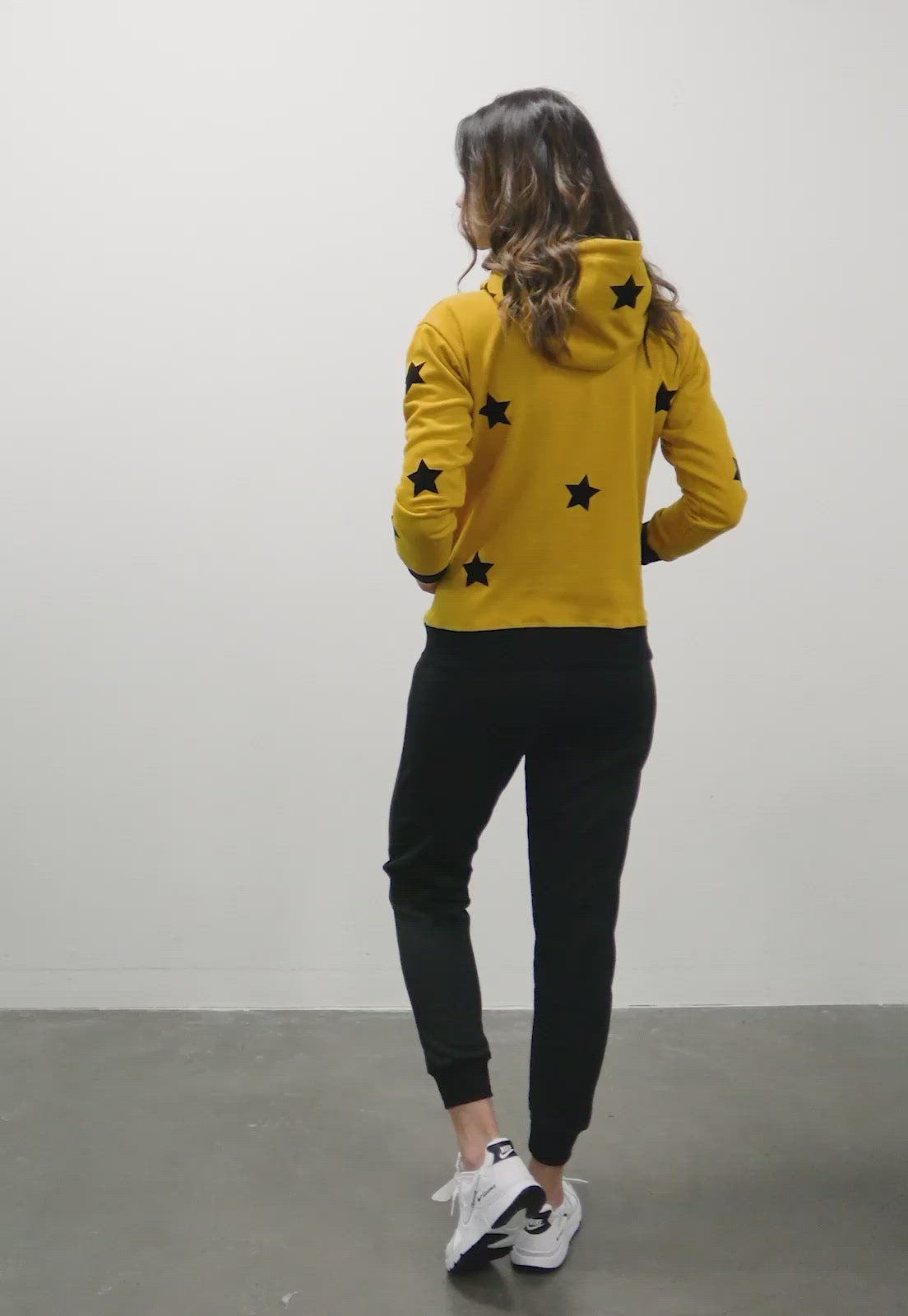 Conjunto de Sudadera para Mujer | Buzo Hoodie Mostaza | Estrellas |