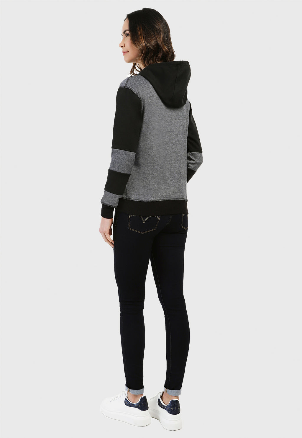 Buzo Hoodie para Mujer Gris y Negro en algodón perchado | Mapache