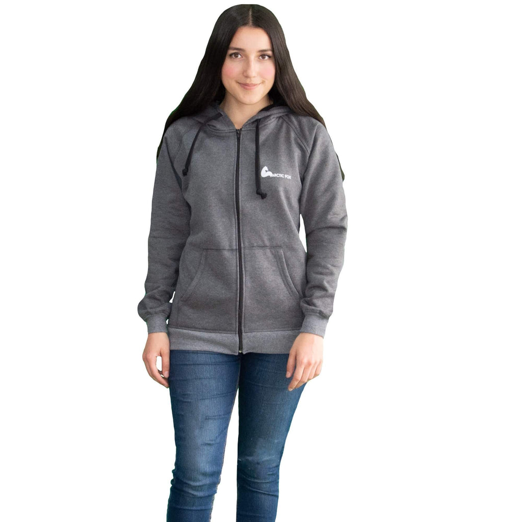 Frontal de Mujer cuerpo entero vistiendo una Chaqueta Hoodie Gris de Arctic Fox Colombia