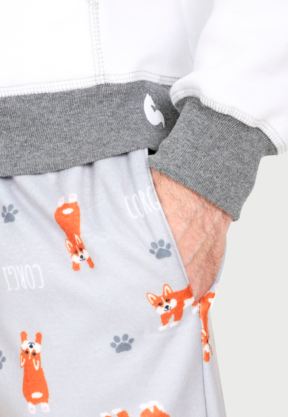 Pijama para Hombre Blanca Gris | Corgi | En Fleece y Dulceabrigo | 20% Off