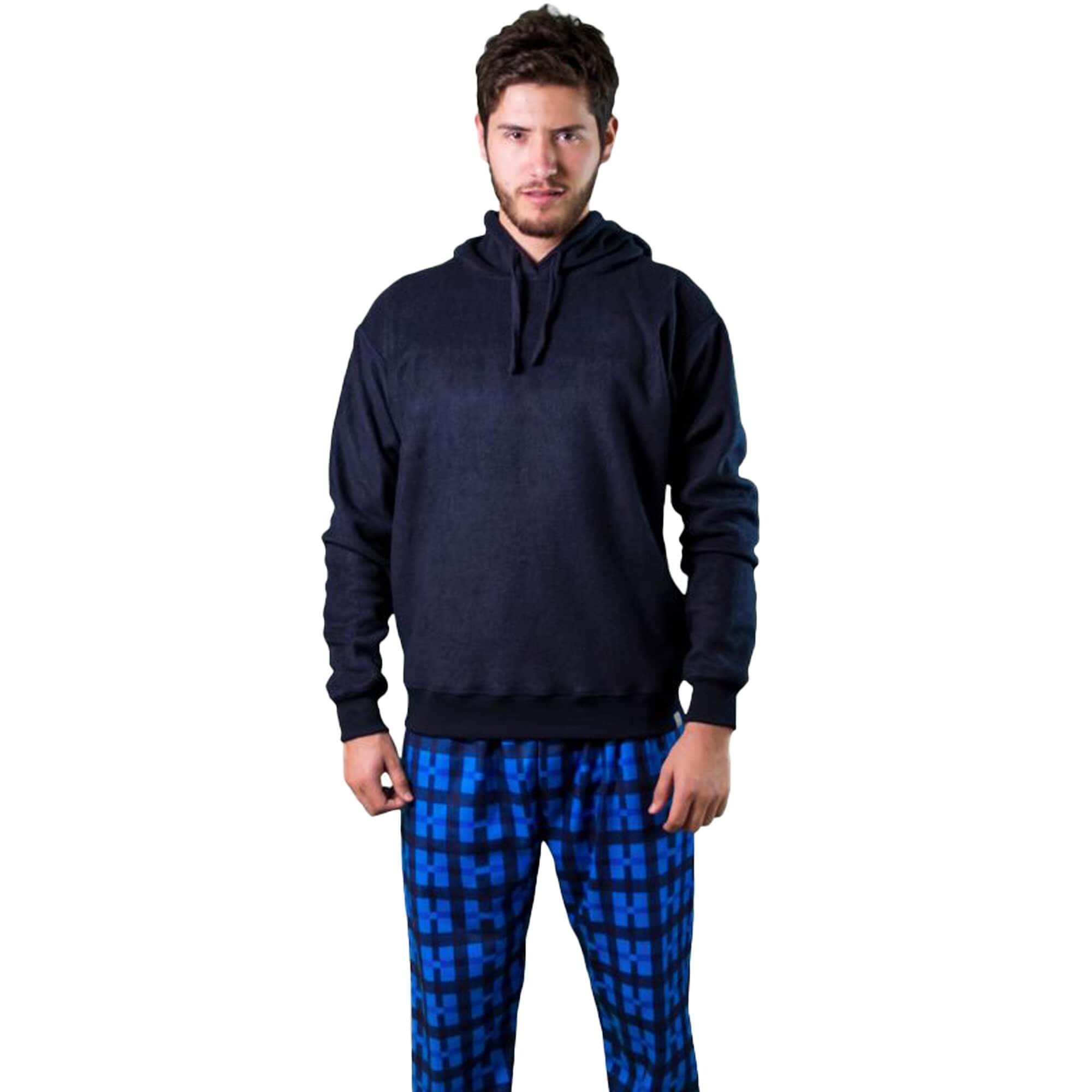 Hombre medio cuerpo de frente vistiendo la Pijama Leñador Azul Oscuro de Arctic Fox Colombia
